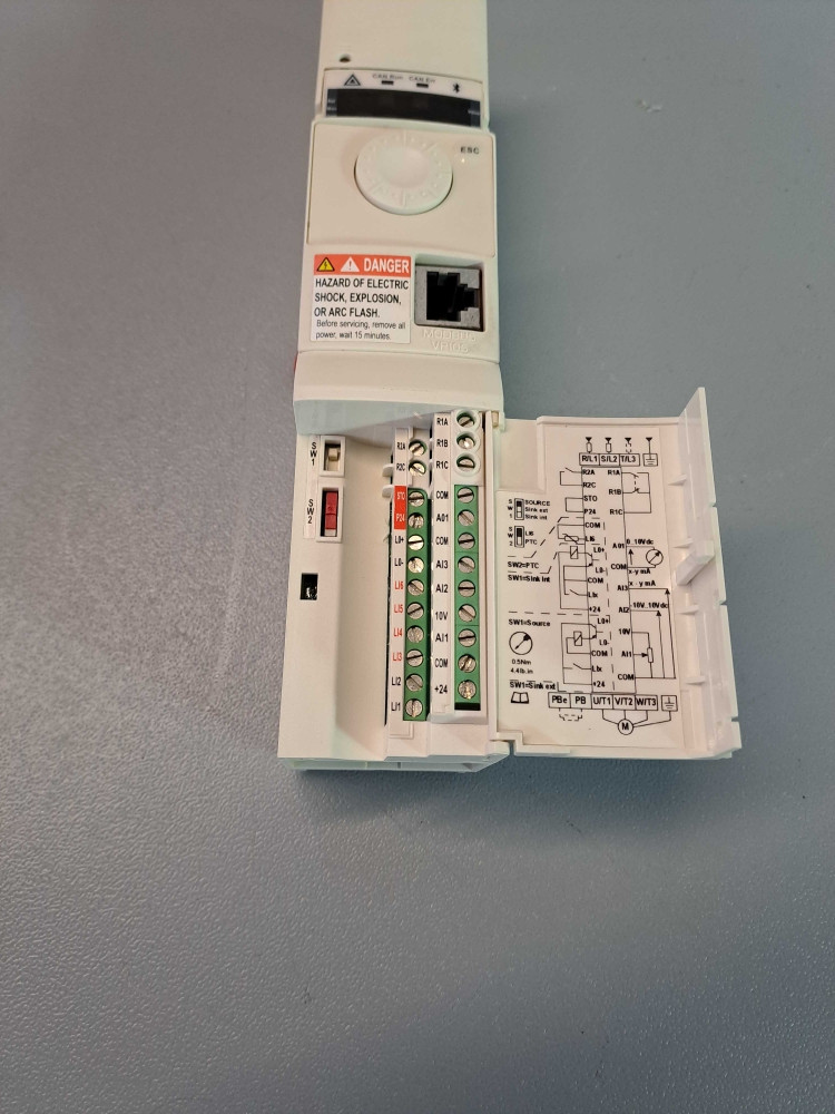 SCHNEIDER  BBV5403103