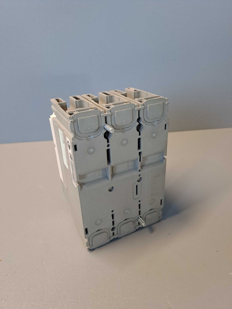 TÉLÉMÉCANIQUE  GV7RE150