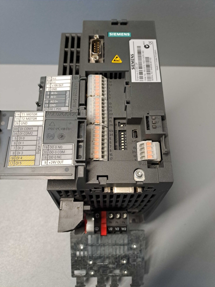 SIEMENS 6SL32101KE213UP0