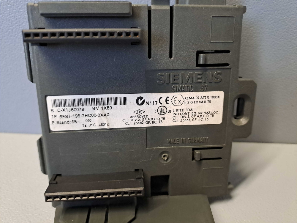 SIEMENS  6ES71957HC000XA0