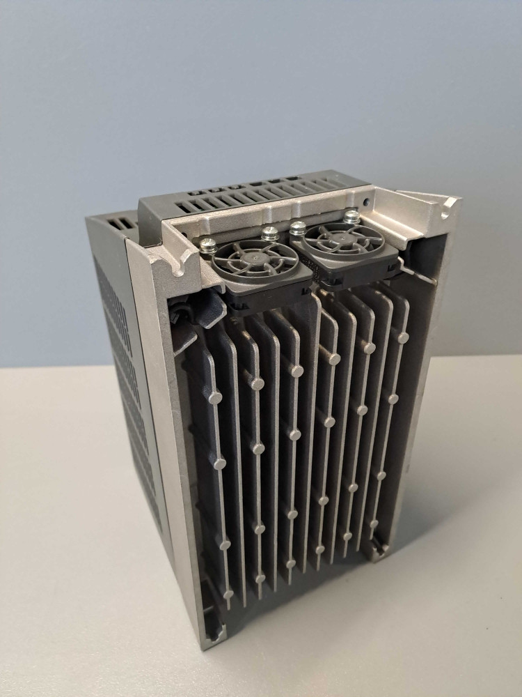 SIEMENS 6SL32240BE240UA0