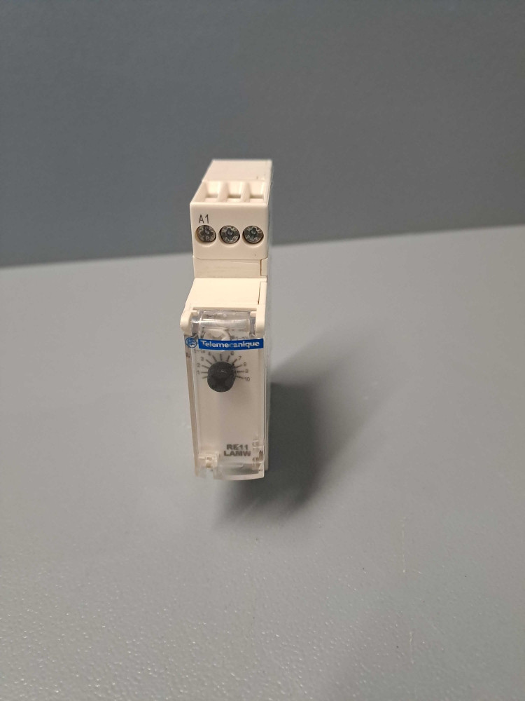SCHNEIDER RE11LAMW