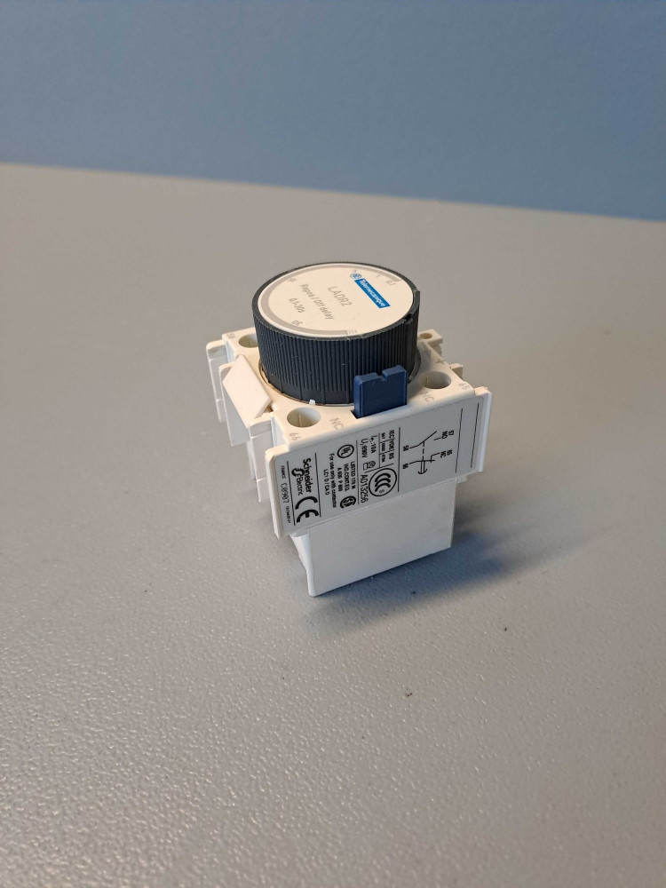 TÉLÉMÉCANIQUE  LADR2