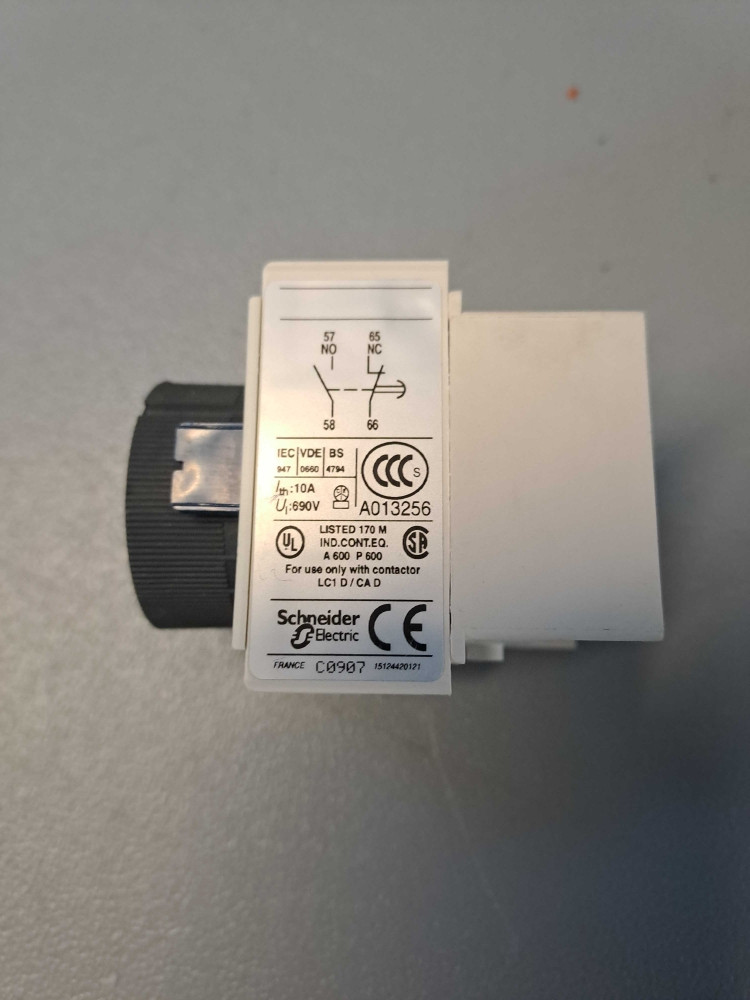 TÉLÉMÉCANIQUE  LADR2