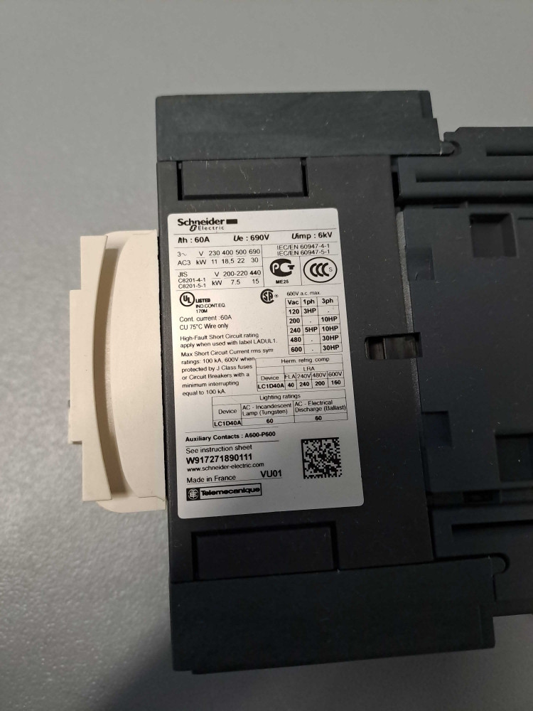 SCHNEIDER  LC1D40A