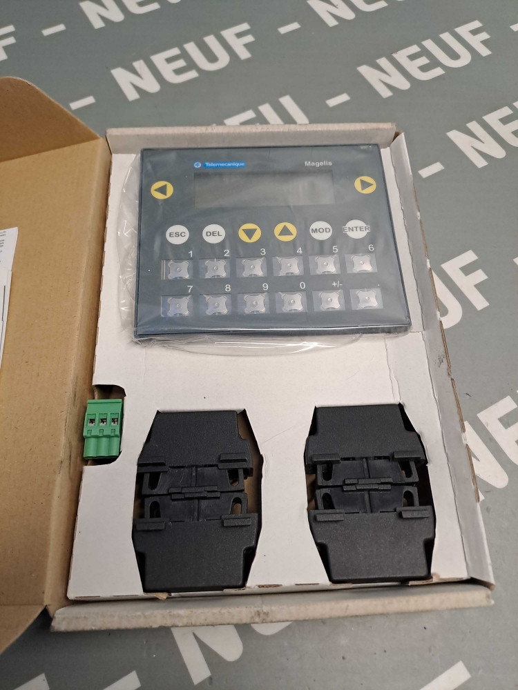 TÉLÉMÉCANIQUE  XBT-R410