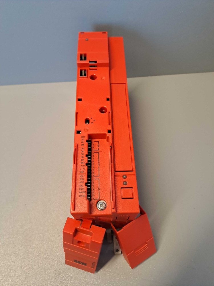 SEW-EURODRIVE MC07B0030-5A3-4-00