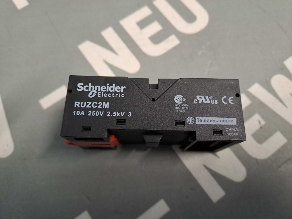 SCHNEIDER  RUZC2M