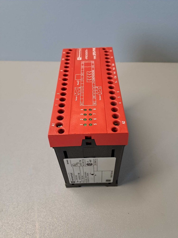 TÉLÉMÉCANIQUE  XPSPVK1184