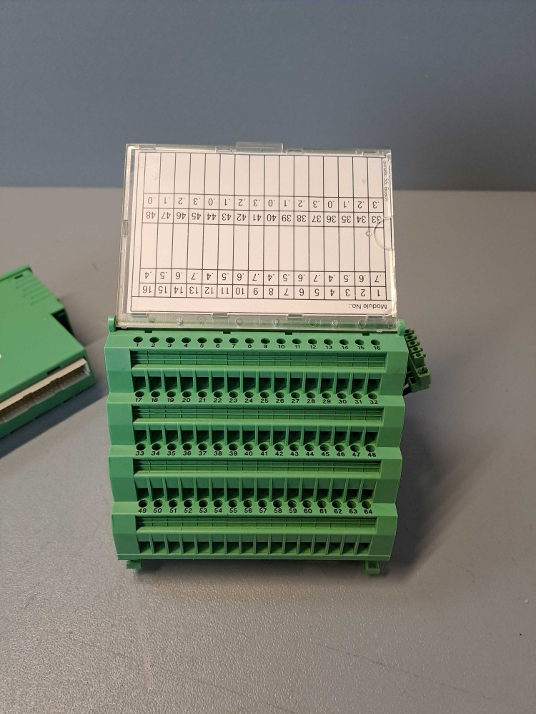 PHOENIX CONTACT IBST24DI32/2