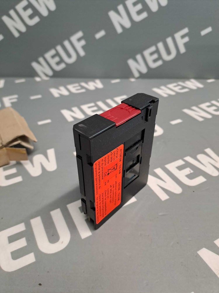 TÉLÉMÉCANIQUE  TSXRAM6416