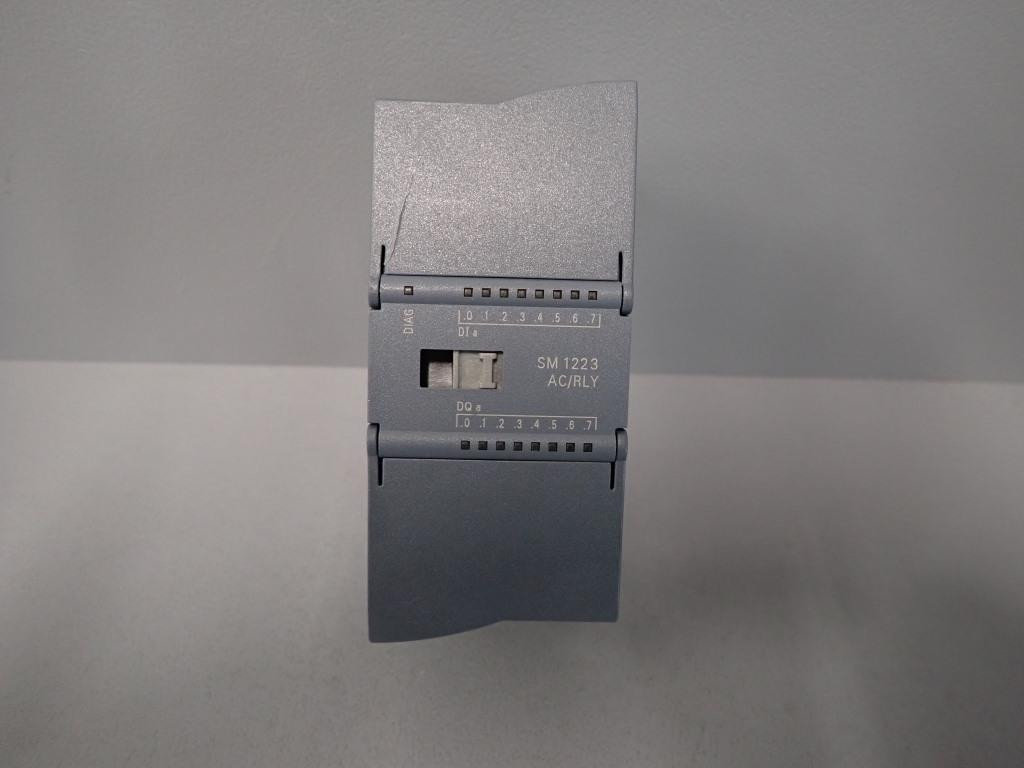 SIEMENS 6ES7223-1QH30-0XB0