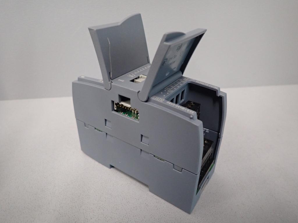 SIEMENS 6ES7223-1QH30-0XB0