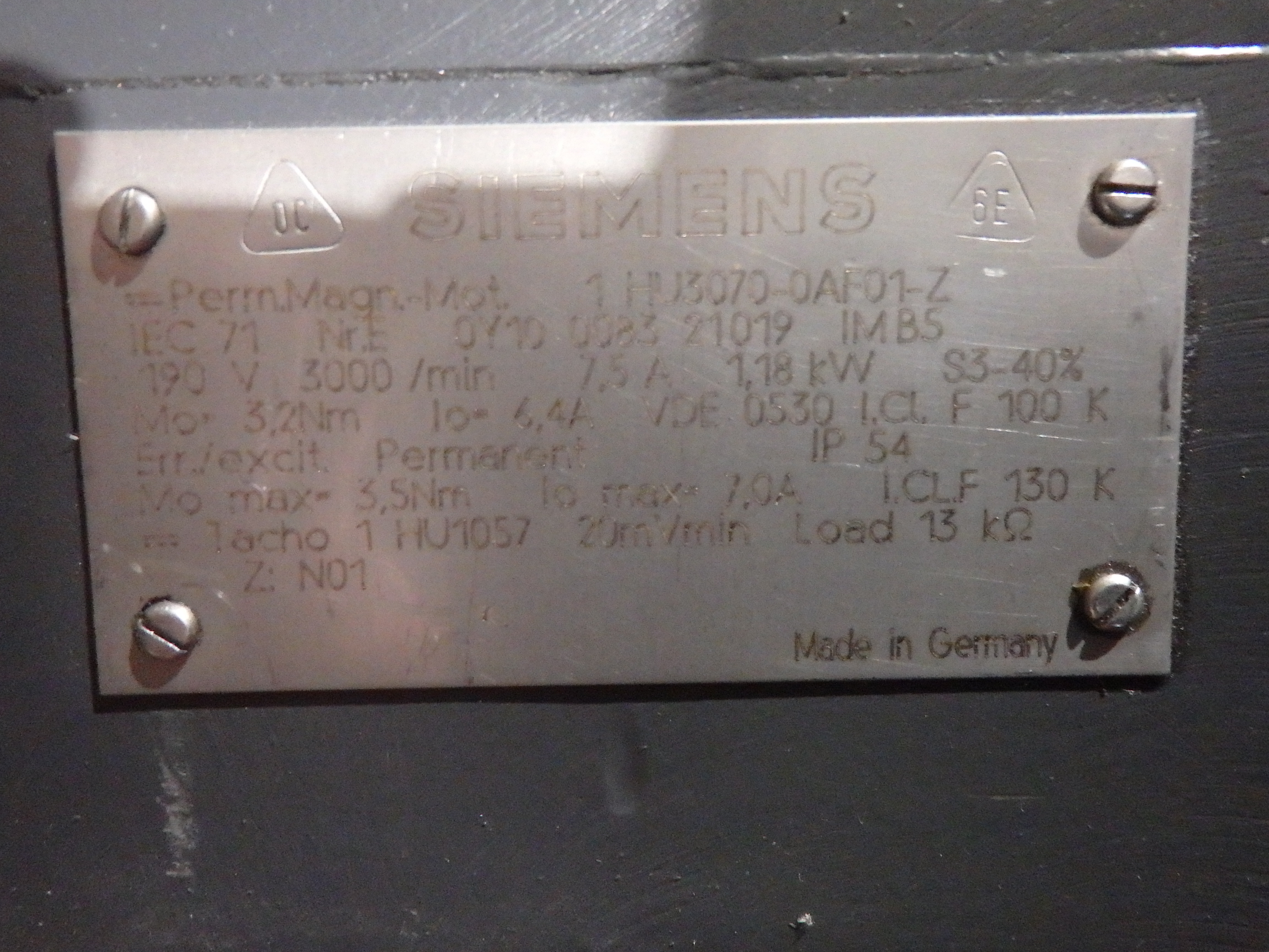 SIEMENS 1HU3070-0AF01-Z