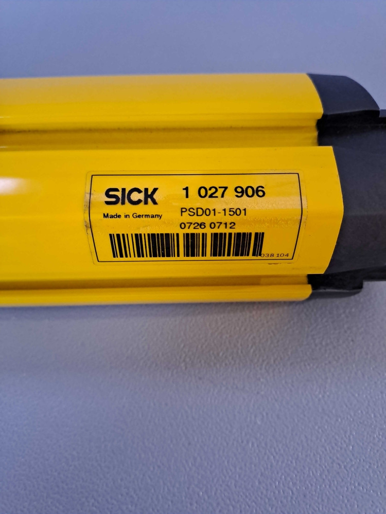 SICK 1027906