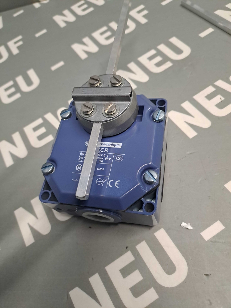 TÉLÉMÉCANIQUE  XCRF17