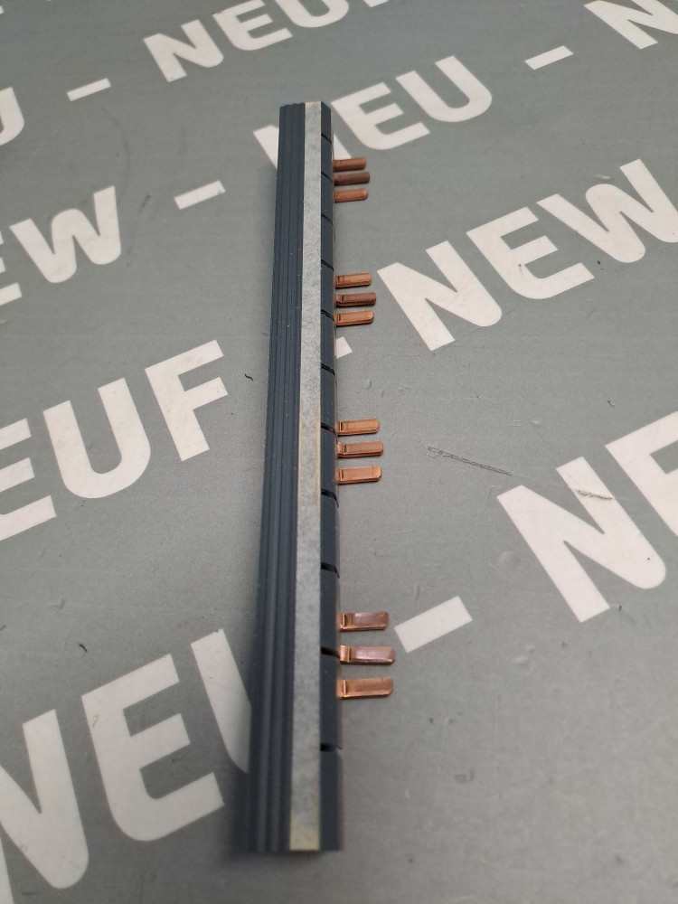 SCHNEIDER  PRISMA  PLUS