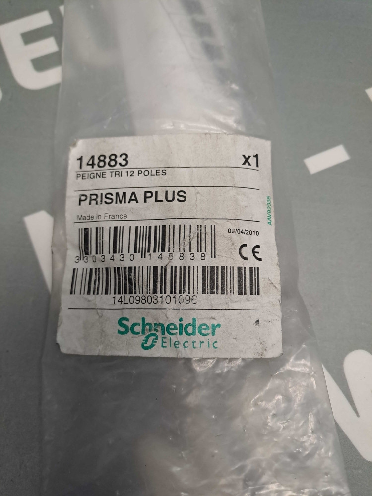 SCHNEIDER  PRISMA  PLUS