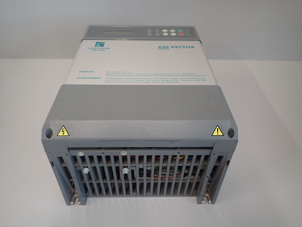 EUROTHERM 620COM/0015/400/0010/UK/ENW/0000/000/B0/000