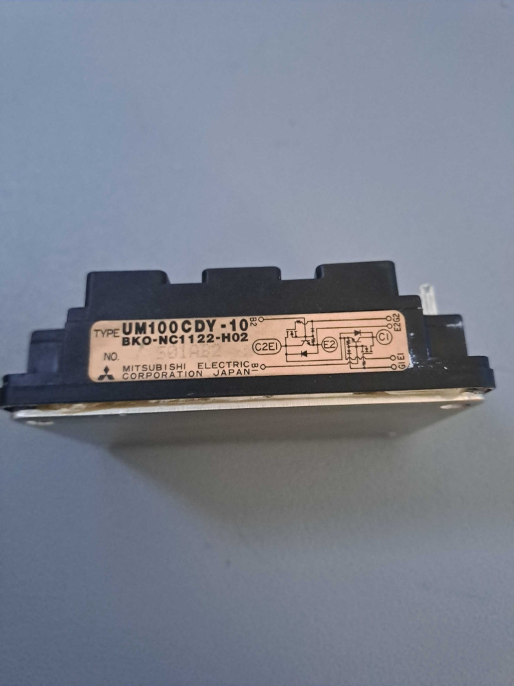 MITSUBISHI UM100CIDY10