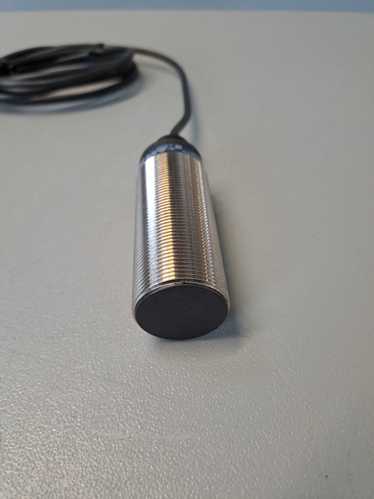 TÉLÉMÉCANIQUE  XSAV11373