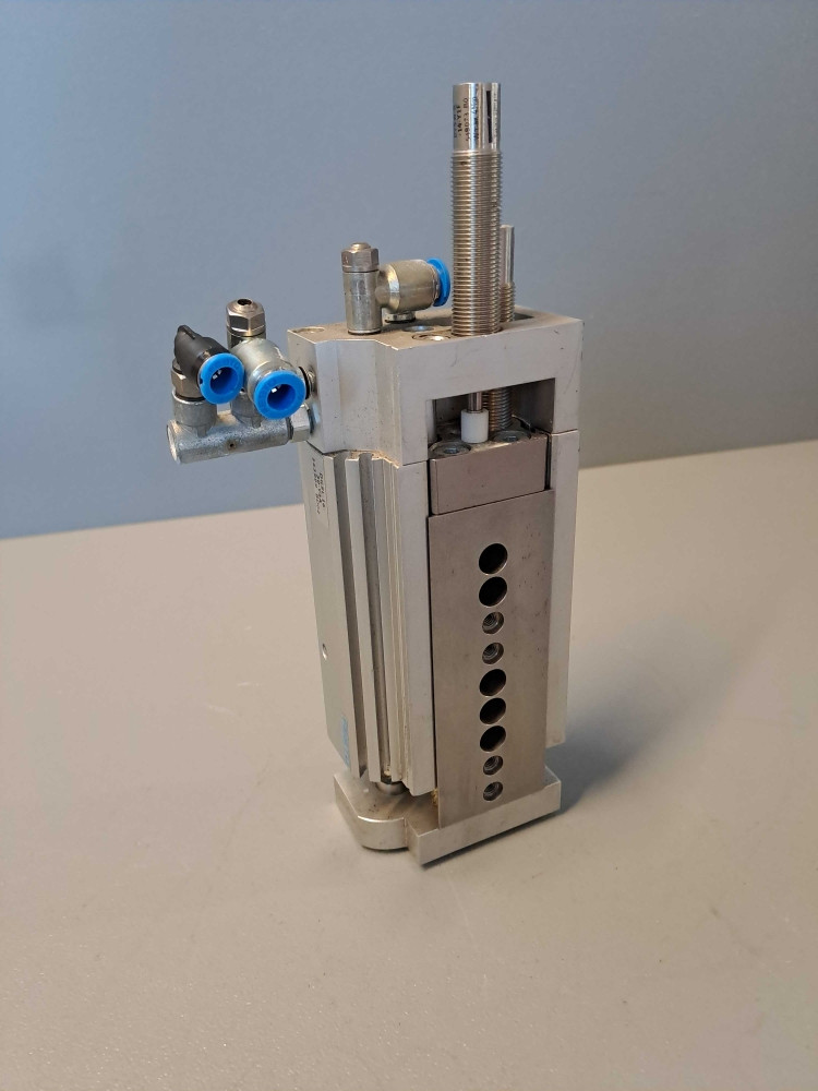 FESTO  DGSL1630Y3A