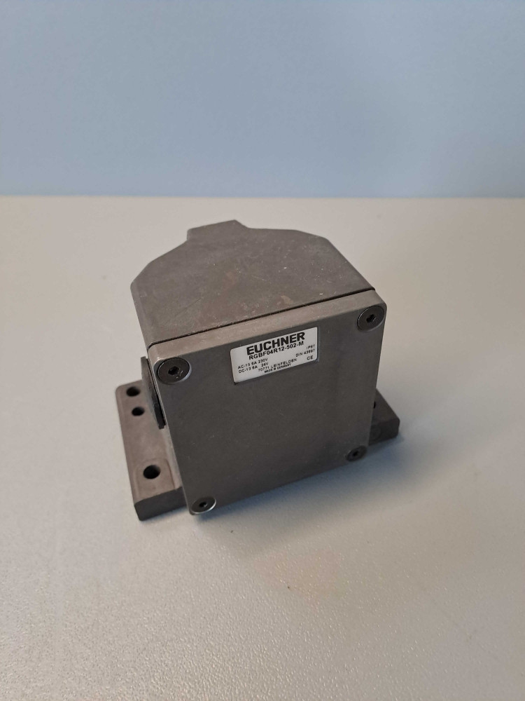 EUCHNER RGBF04R12502M