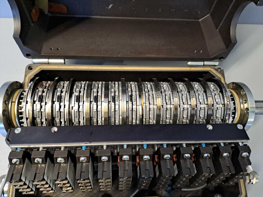 BALLUFF BSW819493WA12L3