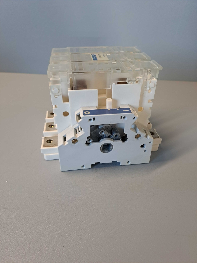 TÉLÉMÉCANIQUE  GS1-KD3