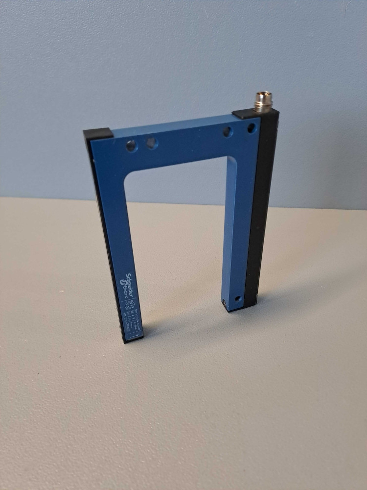 SCHNEIDER XUYFNEP100050