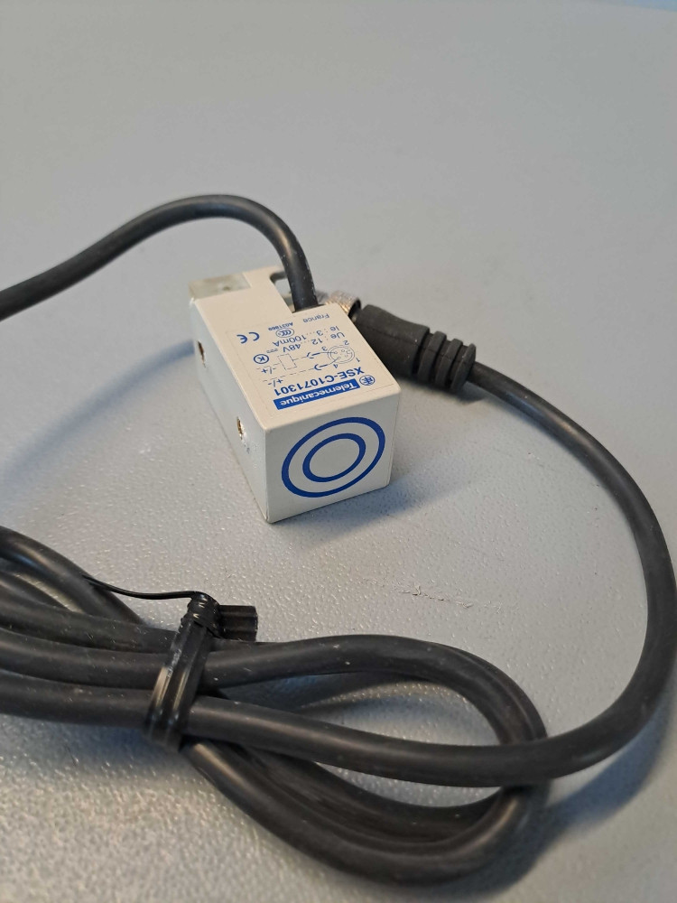 SCHNEIDER XSEC1071301