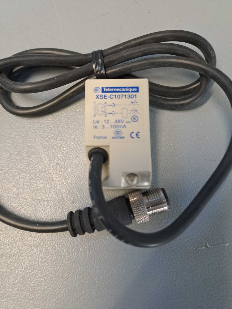 SCHNEIDER XSEC1071301