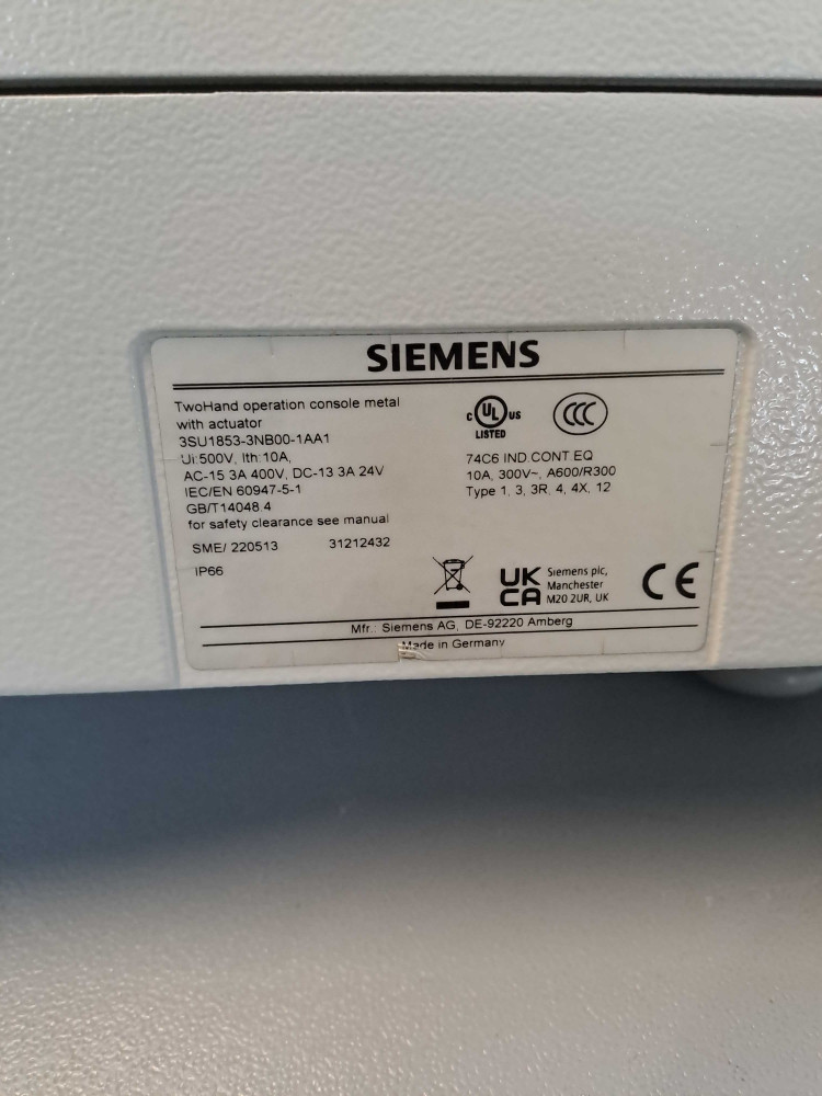 SIEMENS  3SU18533NB001AA1