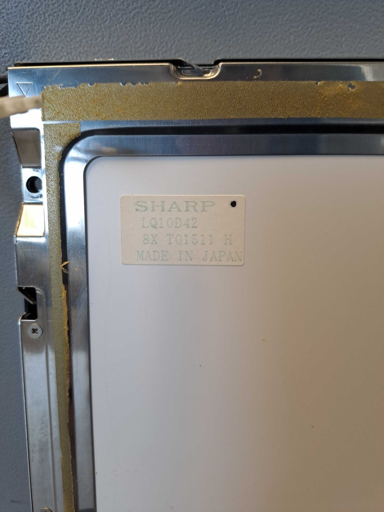 SHARP LQ10D42