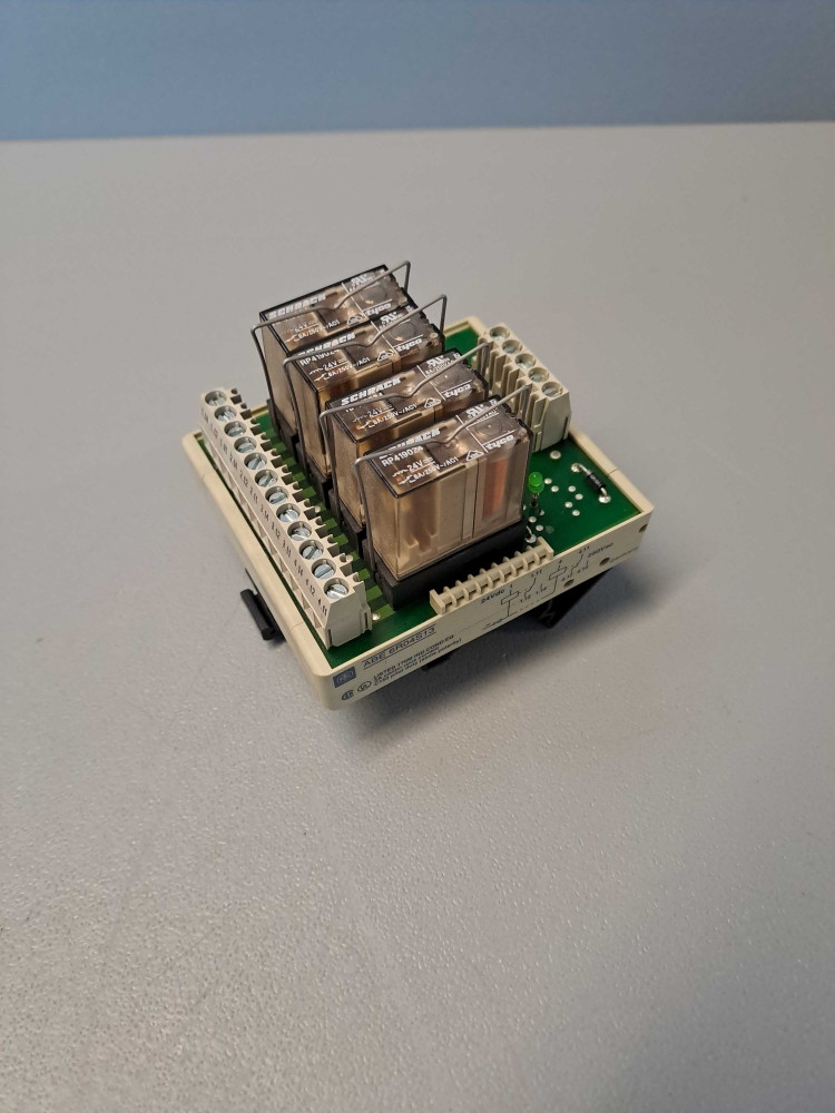 TÉLÉMÉCANIQUE  ABE6R04S13