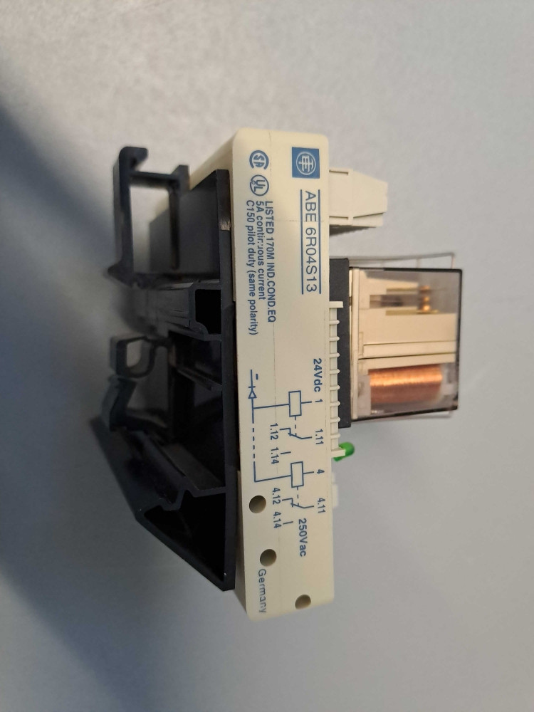 TÉLÉMÉCANIQUE  ABE6R04S13