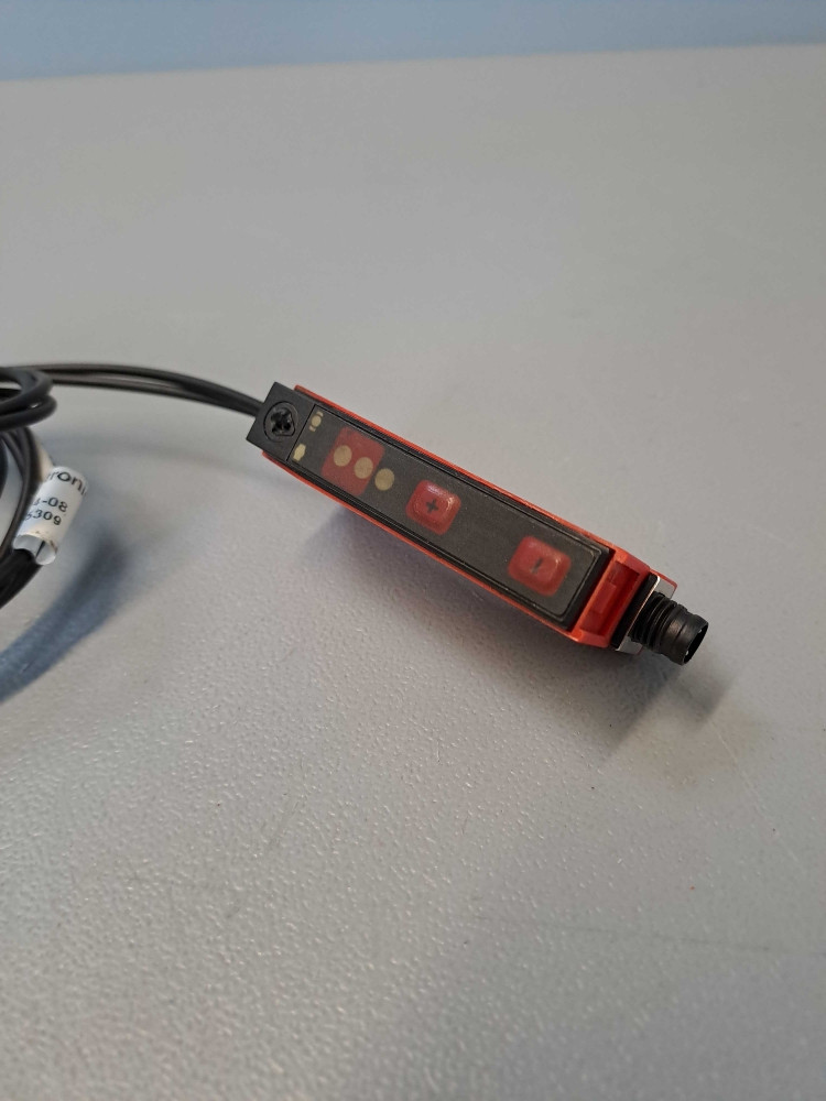 LEUZE ELECTRONIC LVSR325KP202S8