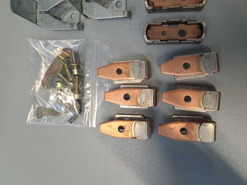 TÉLÉMÉCANIQUE  LA5F400803 