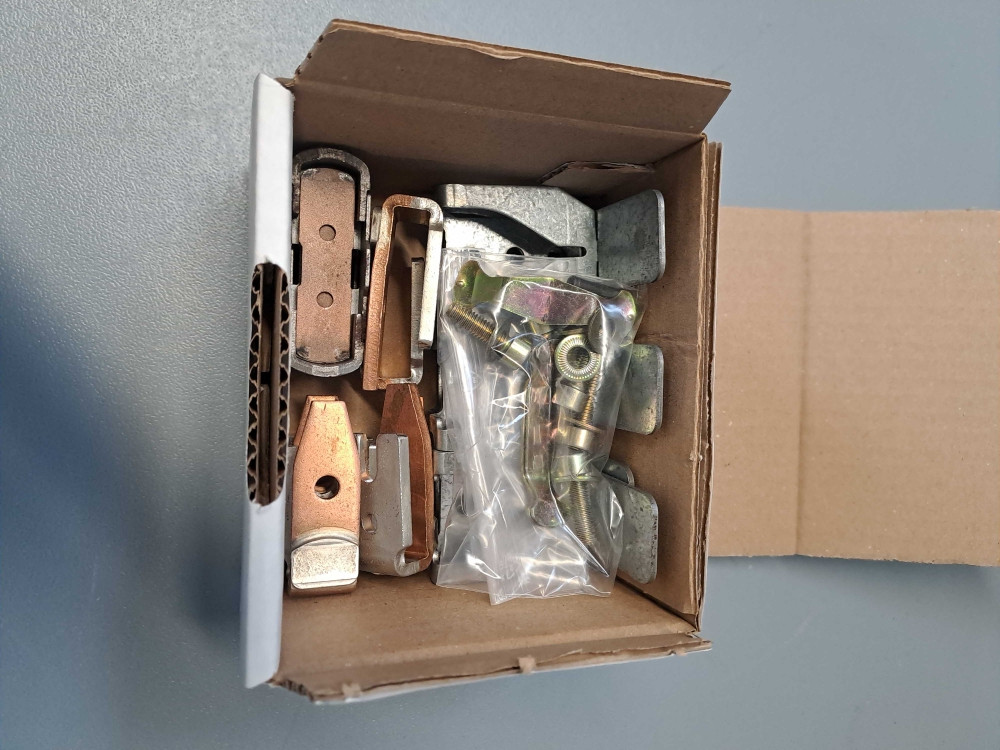 TÉLÉMÉCANIQUE  LA5F400803 