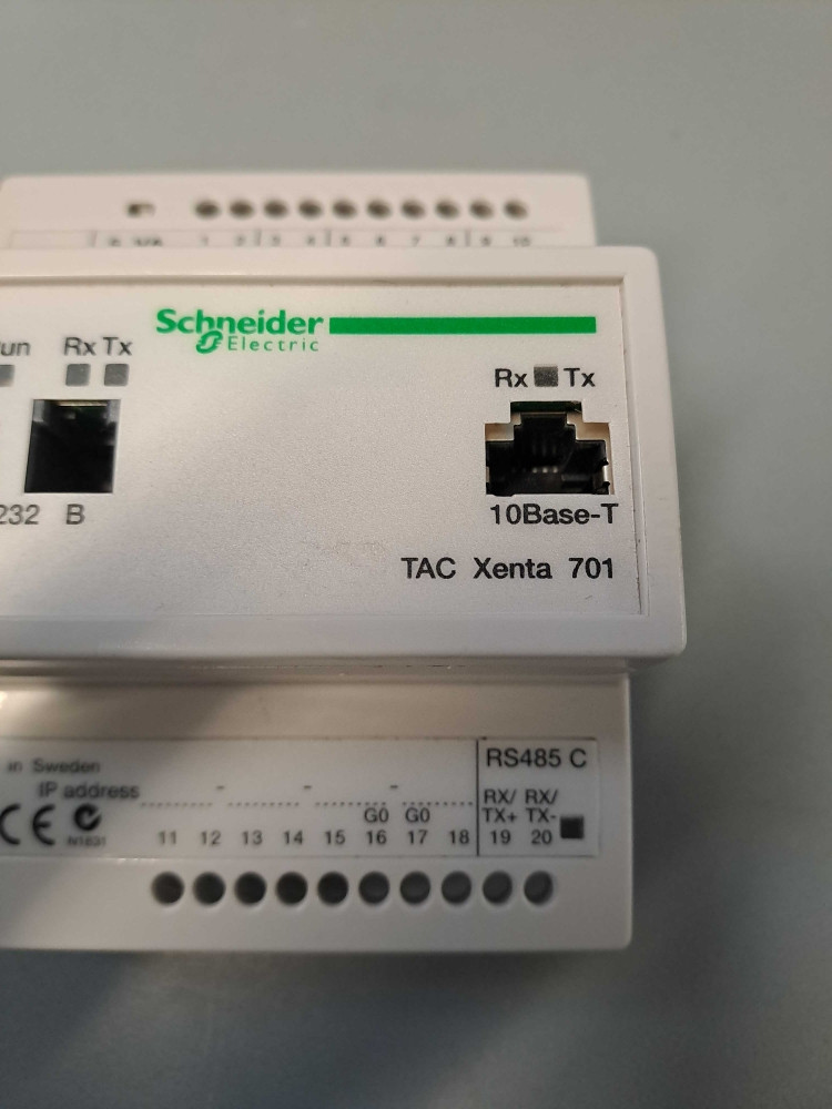 SCHNEIDER  TACXENTA701