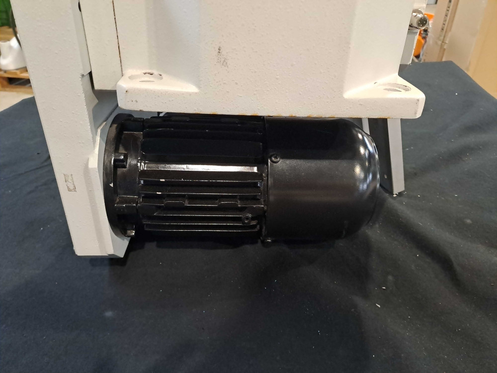 WEISS TC220T 12 POSITIONS