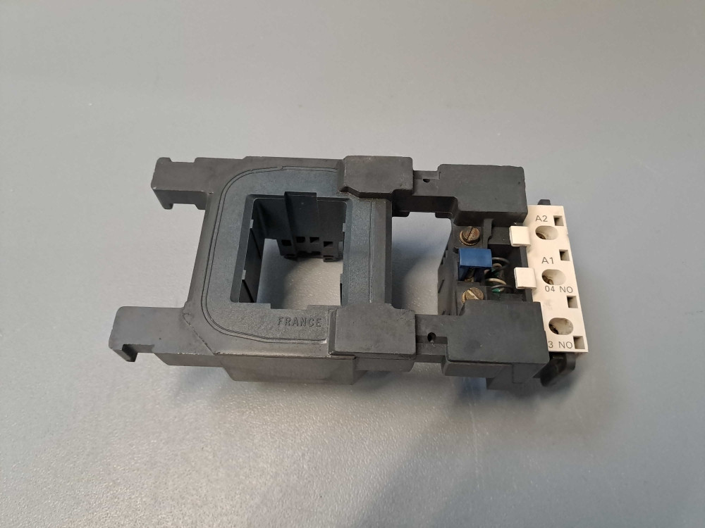 SCHNEIDER  LX1FH2202