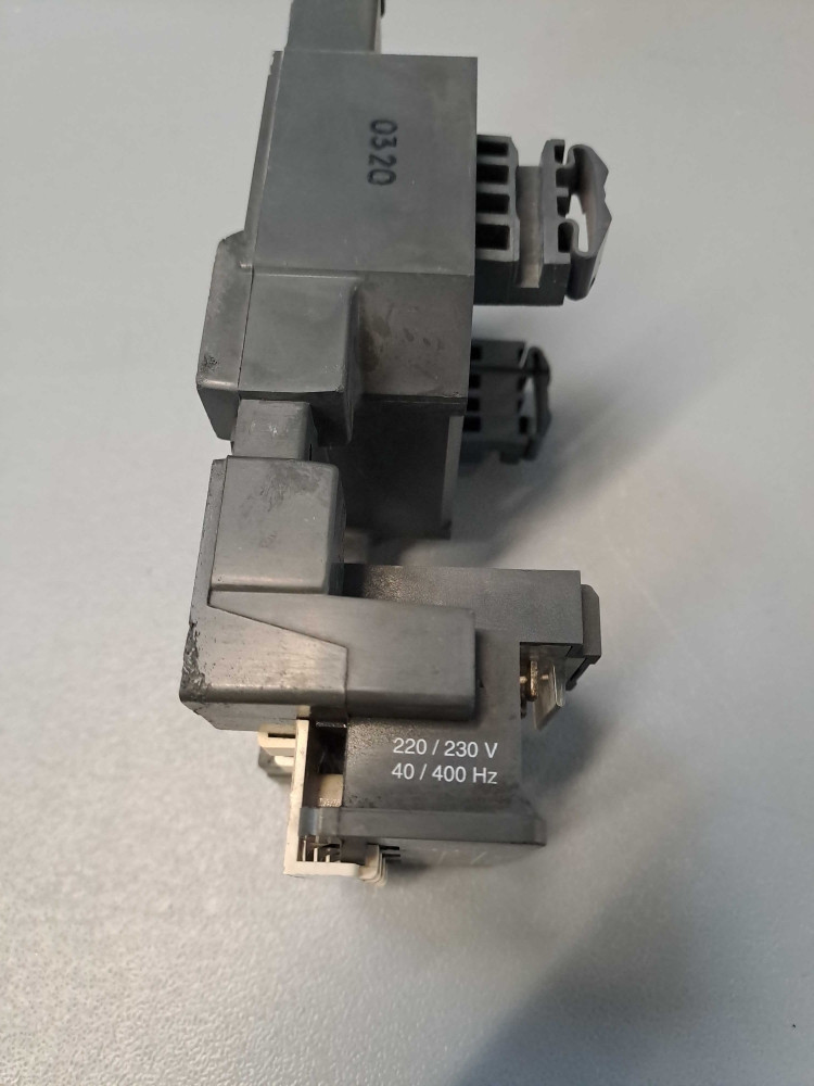 SCHNEIDER  LX1FH2202