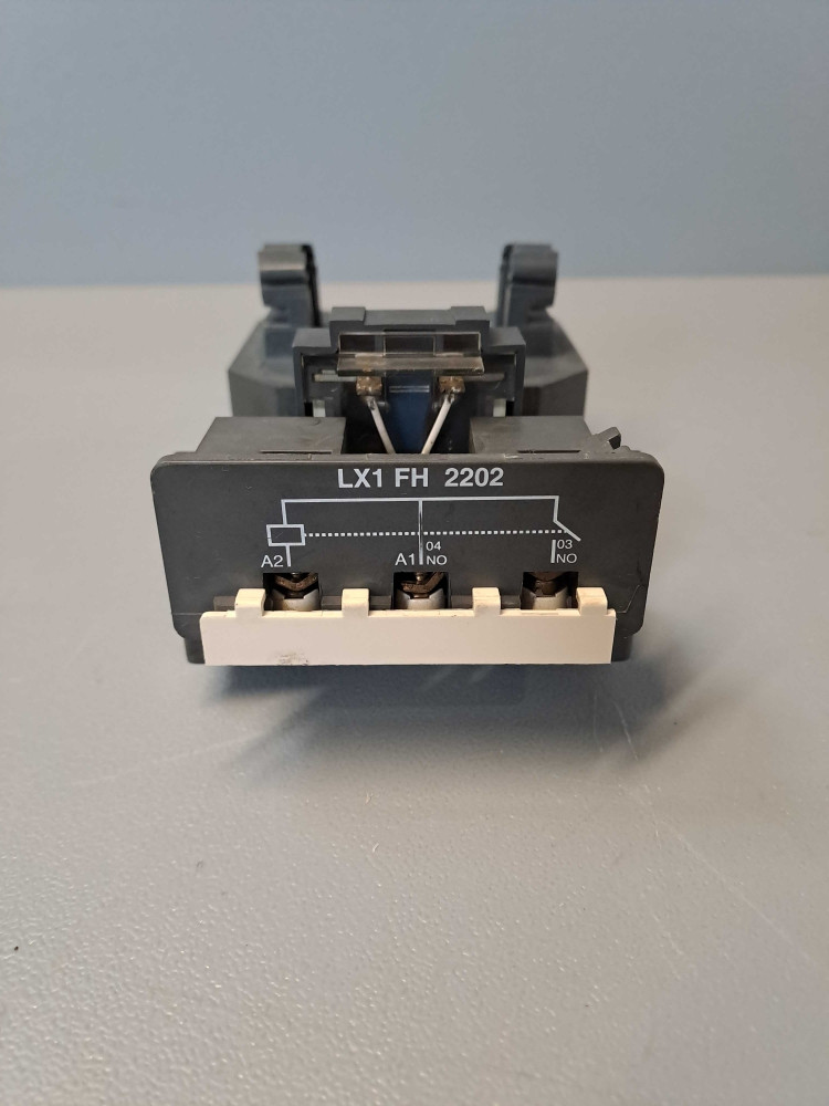 SCHNEIDER  LX1FH2202