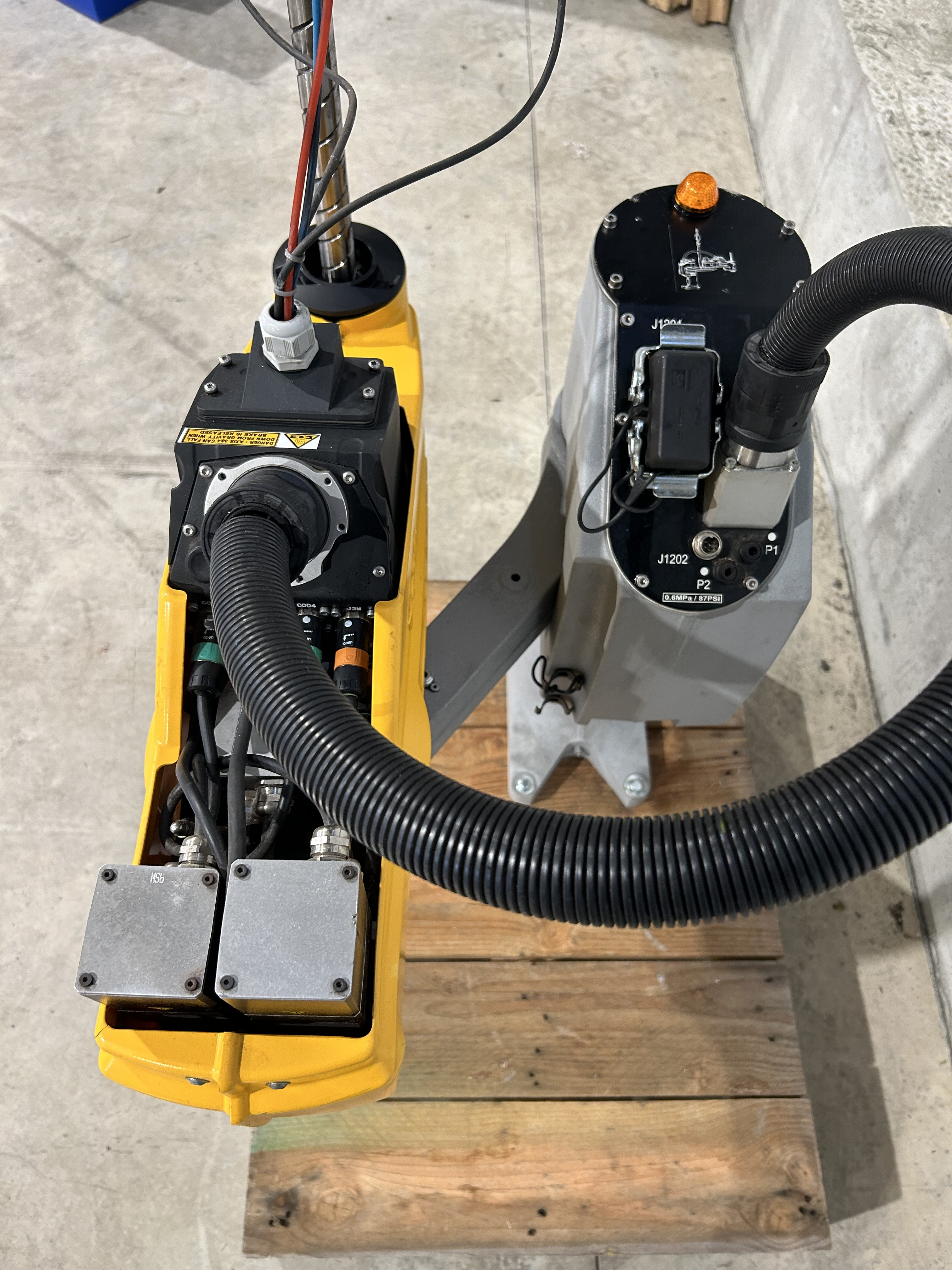 STAUBLI BRAS ROBOT TS80