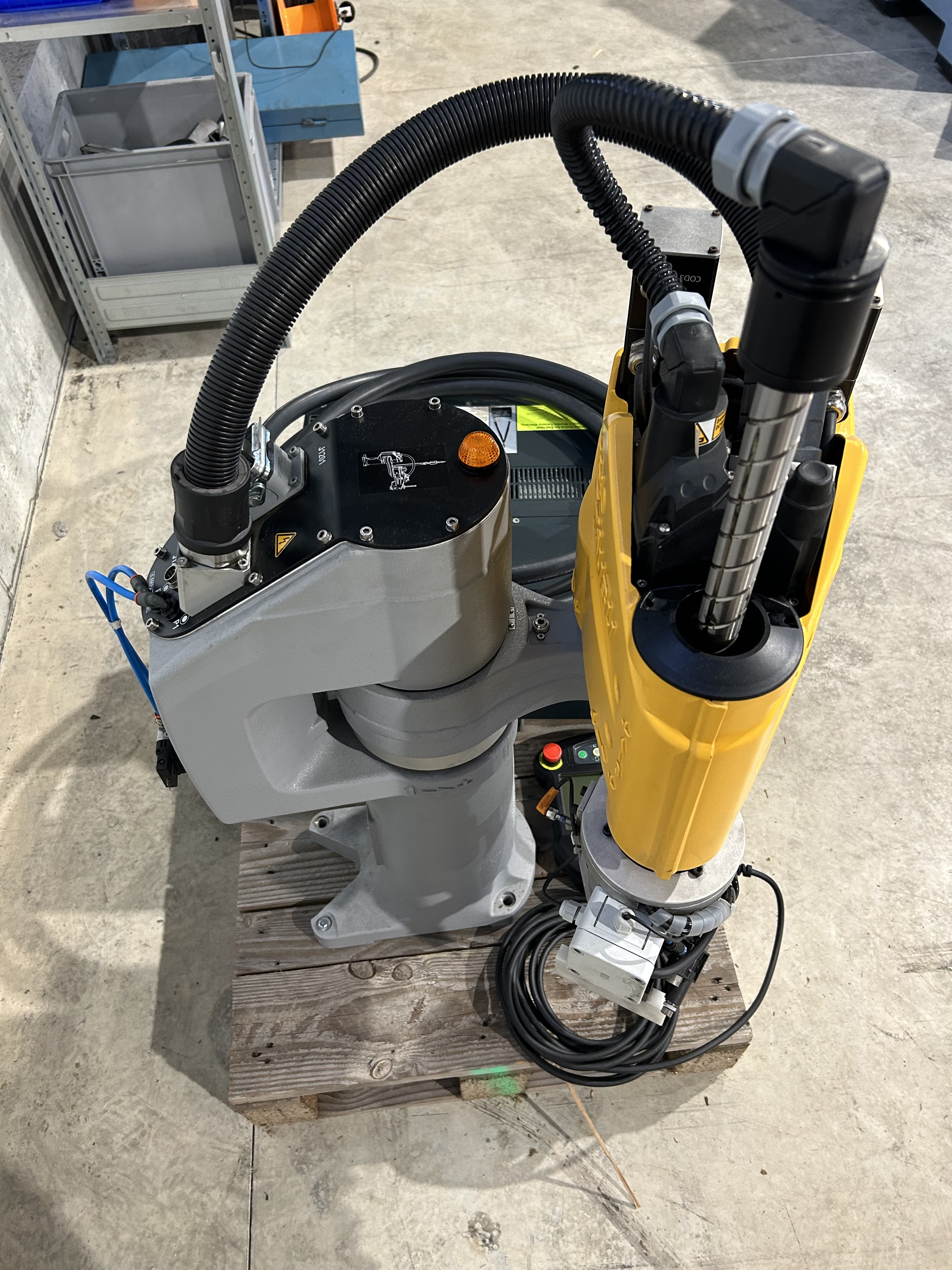STAUBLI  ROBOT SCARA TS40- CS8C