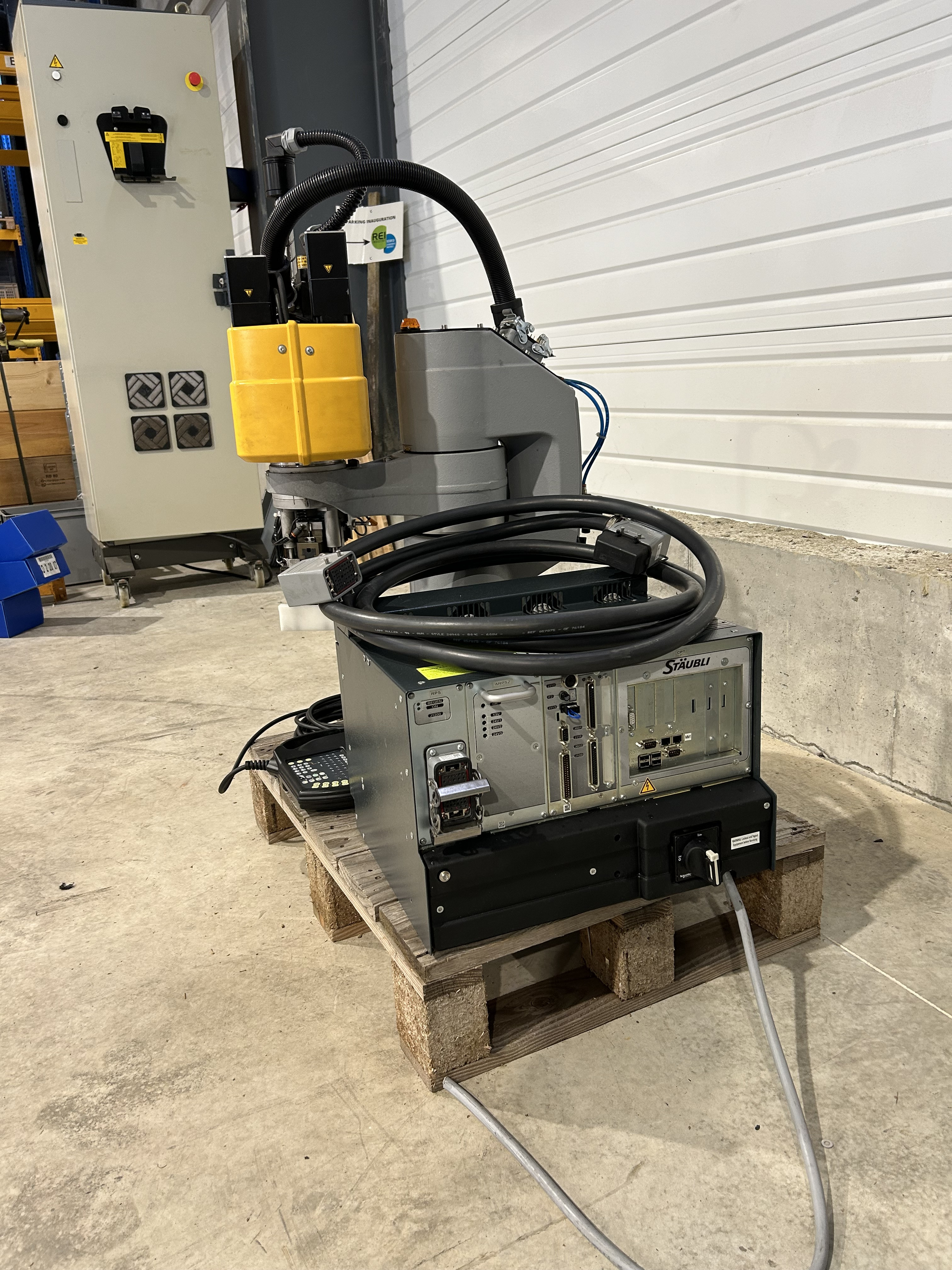 STAUBLI  ROBOT SCARA TS40- CS8C