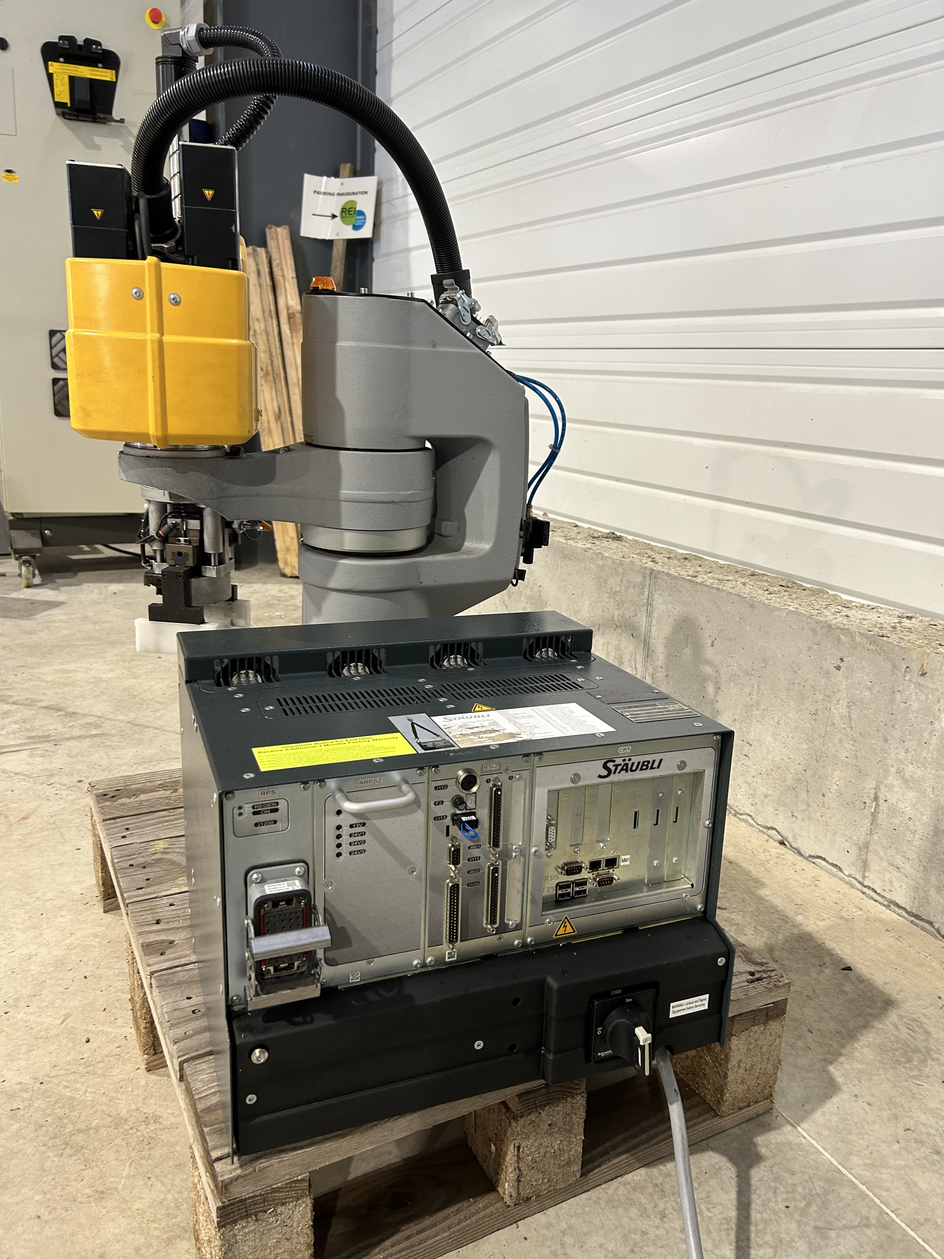 STAUBLI  ROBOT SCARA TS40- CS8C