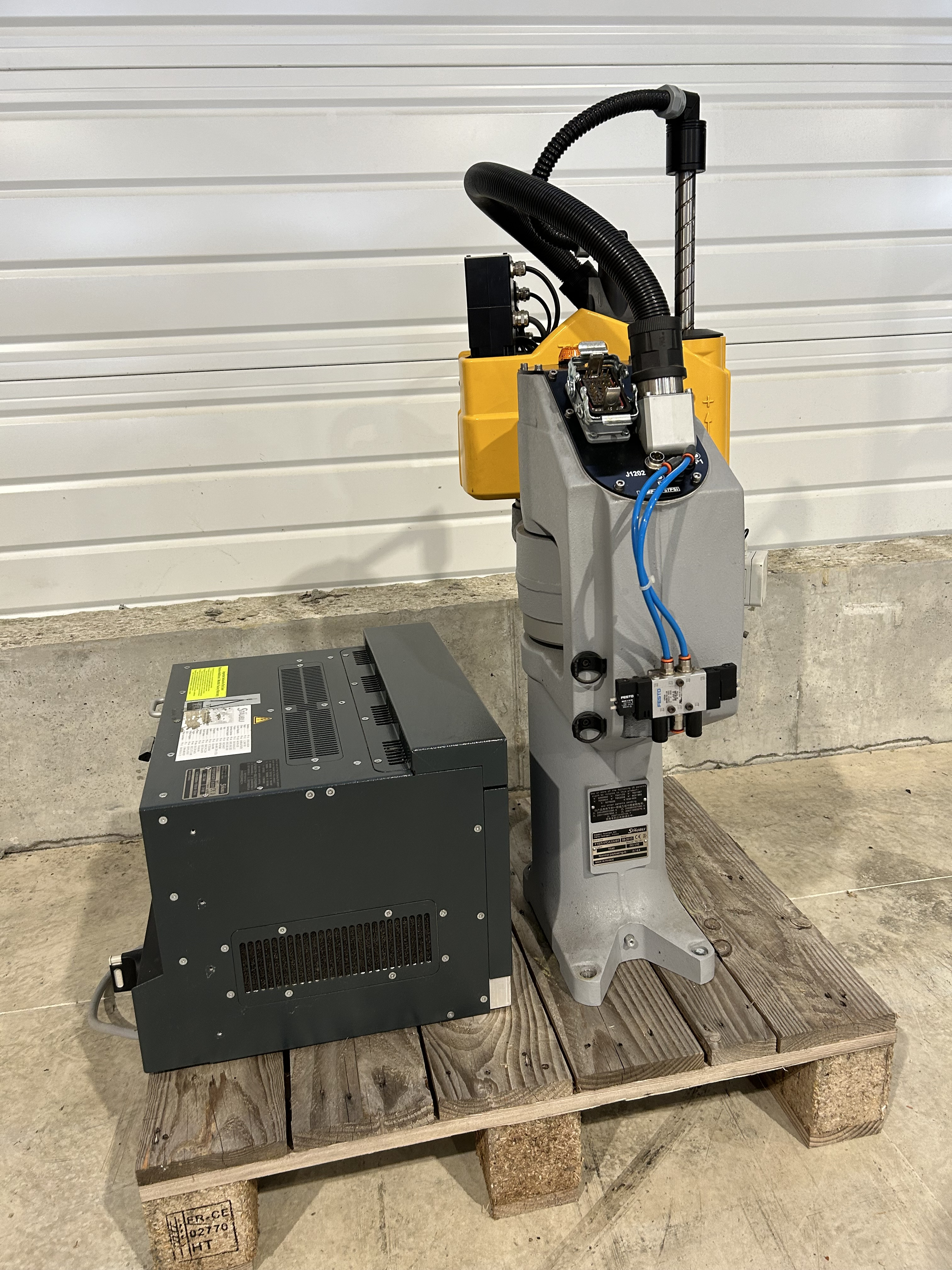 STAUBLI  ROBOT SCARA TS40- CS8C
