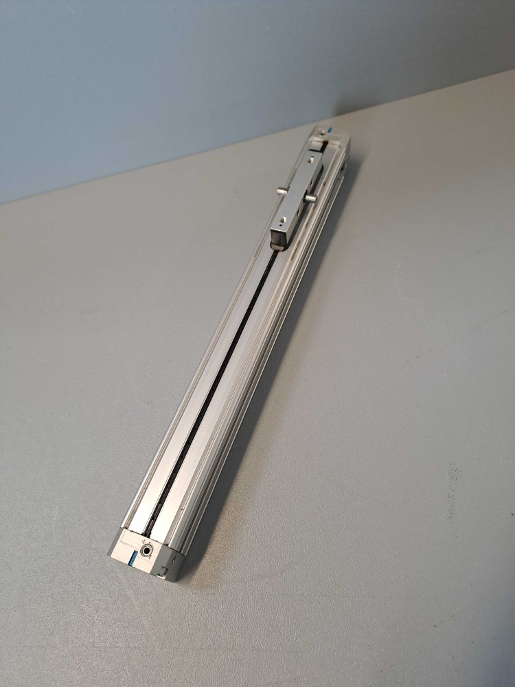 FESTO  DGP18200PPVABFK